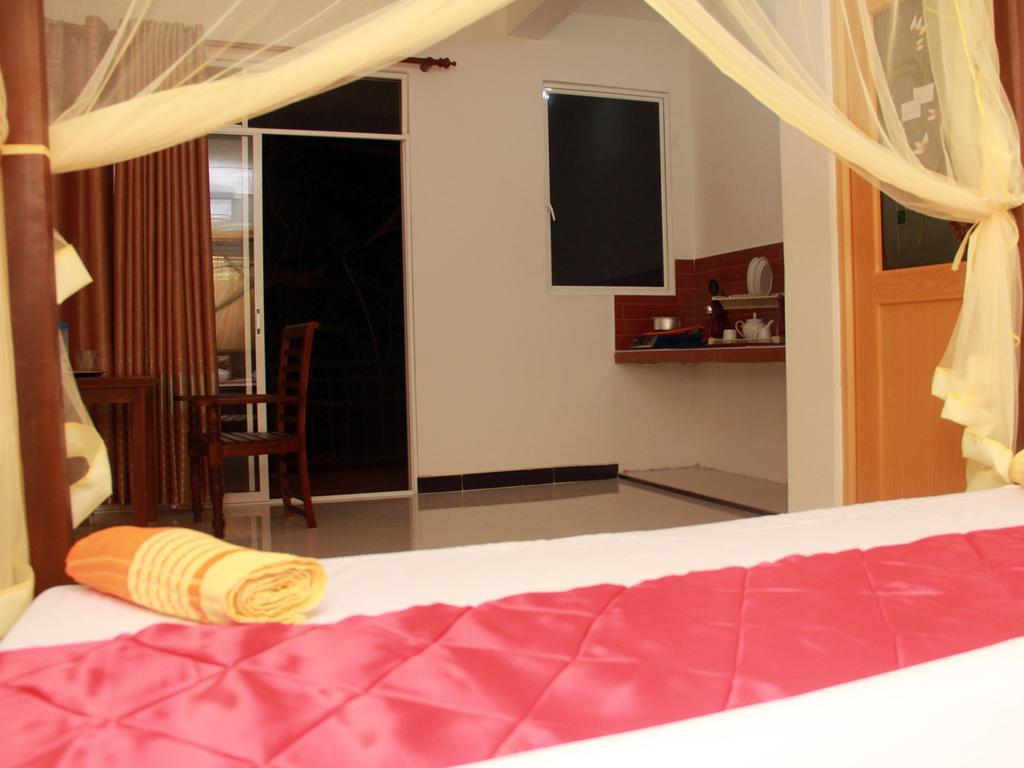 Sun Rest Mirissa Hotel Banduramulla Exterior photo